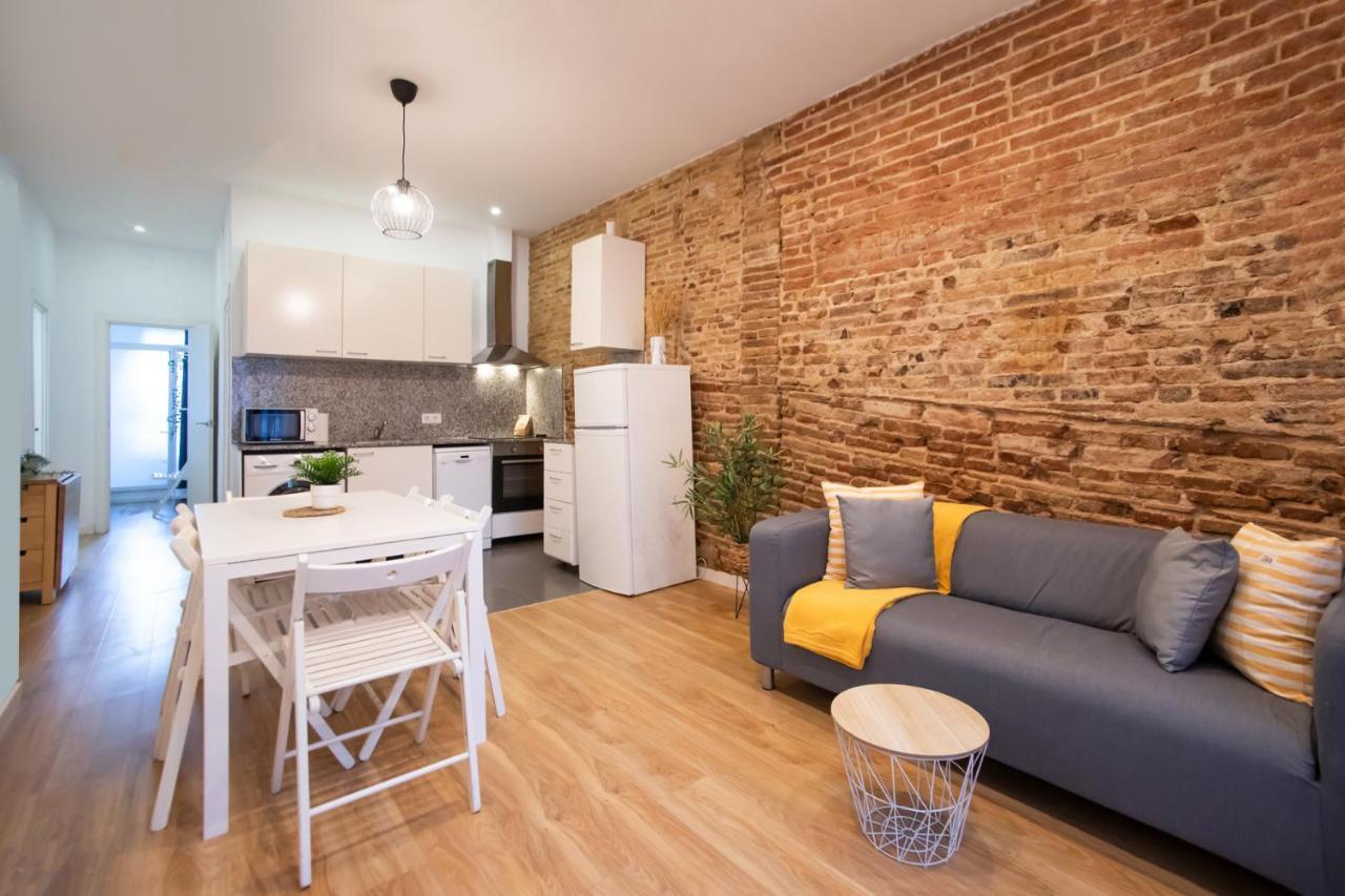 2sic1033 - Bright Flat Near Sagrada Familia *